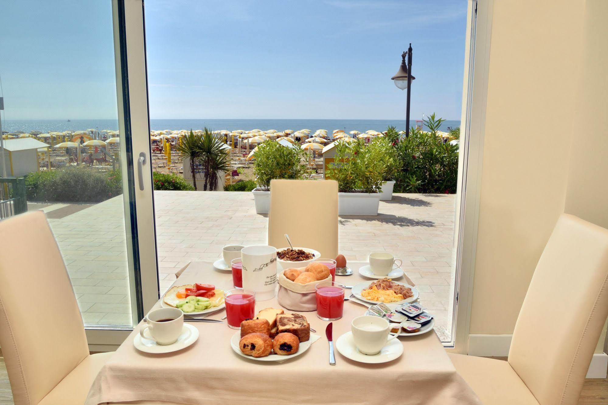 Hotel Astoria Caorle Esterno foto