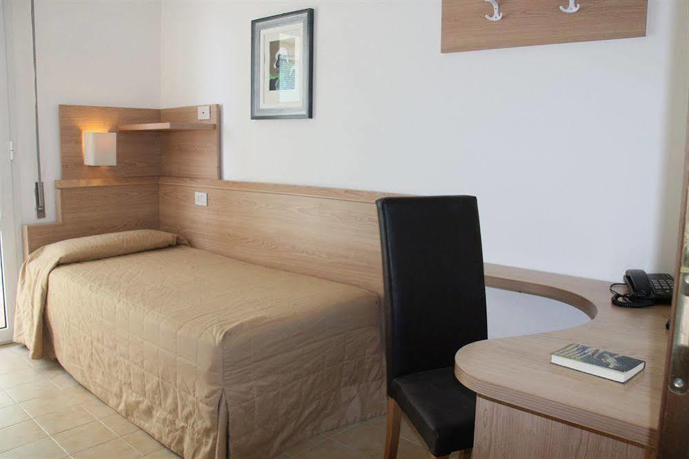 Hotel Astoria Caorle Esterno foto